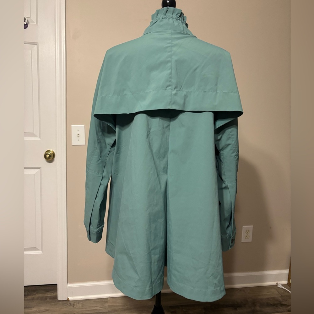 NWT Athleta Advantage Poplin Top - Picture 6 of 11